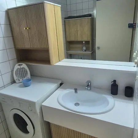 Port Capistol E75, 4 Pers Avec Piscine Apartment